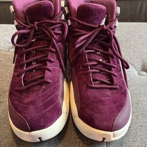 Air Jordan 12 Retro Bordeaux size 5